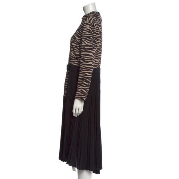 A.L.C. Zebra Animal Print Pleated Midi Dress Black Long Sleeve Size 14 - Picture 4 of 15